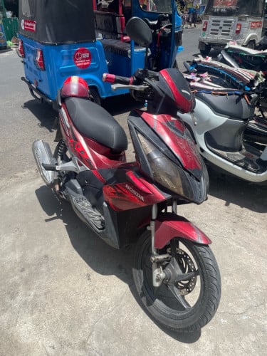Honda Air Blade (papers available)