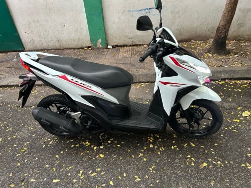 Honda click 125cc year 2019 មានពន្ធ