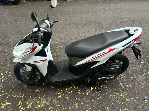 Honda click 125cc year 2019 មានពន្ធ