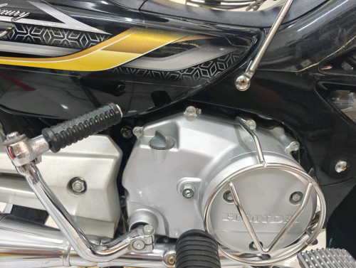 Honda Dream 2021 NCX have tax plate number good 96%