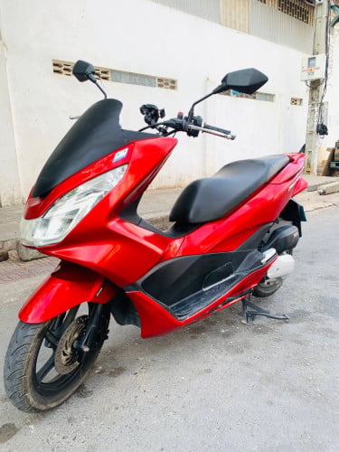 HONDA PCX (950$(2015 Japan 150cc