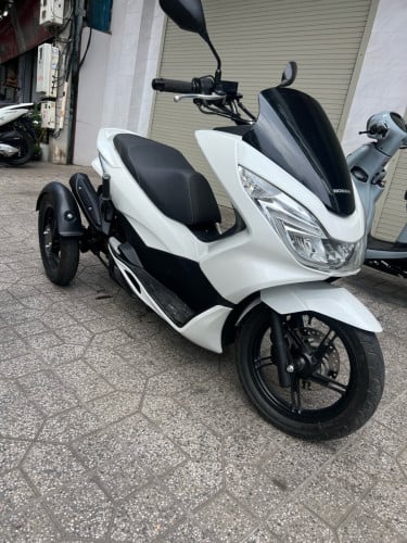 Honda pcx150កង់បី