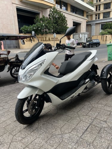 Honda pcx150កង់បី