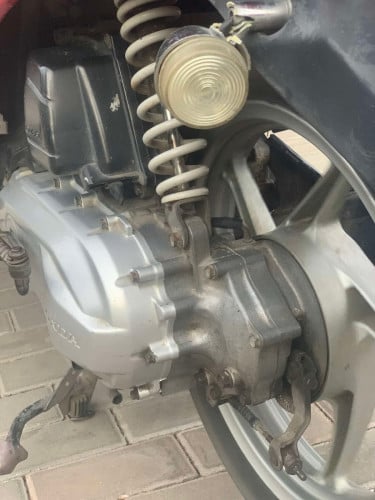 Honda scoopy 012