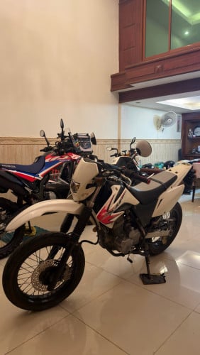 Honda XR 230 08