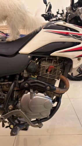 Honda XR 230 08