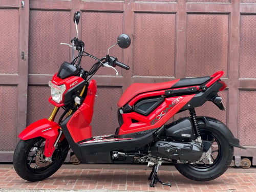 Honda Zoomer X ឆ្នាំ2020  របស់ក្រុមហ៊ុន ម៉ូតូស្អាតខ្ចី ម៉ូតូម៉ាសុីនហាប់នែ ម៉ូតូស្អាត99%