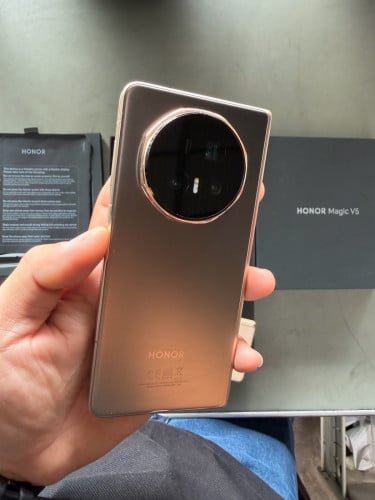 Honor magic v5 ក្រុមហ៊ុន