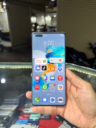 Huawei Mate 40E Pro White CH , Ram8GB HD256GB Phone Condition 90% , អត់ដើរសិនសឺ , ម៉ាស៊ីនសានុំ