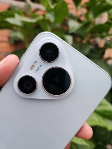Huawei Pura70 12g/512g_CH(វៃដូរបាន)👉$275