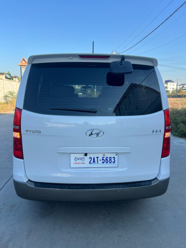 Hyundai H1 2018