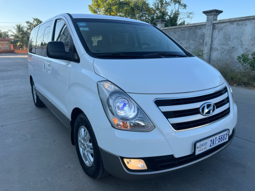 Hyundai H1 2018