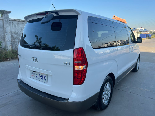 Hyundai H1 2018