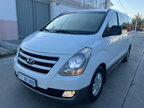 Hyundai H1 2018