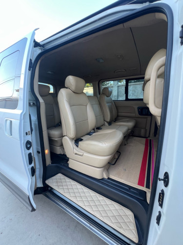 Hyundai H1 2018