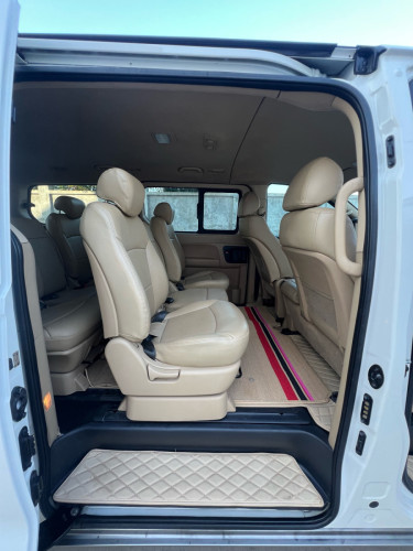 Hyundai H1 2018