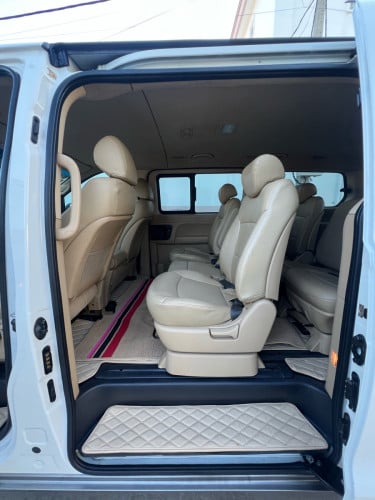 Hyundai H1 2018