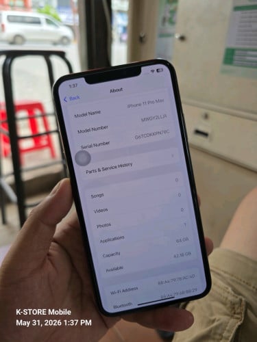 iPhone 11PM 64G សំនុំ iCloud ប្រើបានដាក់ ID download បាន ថ្មនៅ76% ត្រូវការឆាត លក់តំលៃ 135$