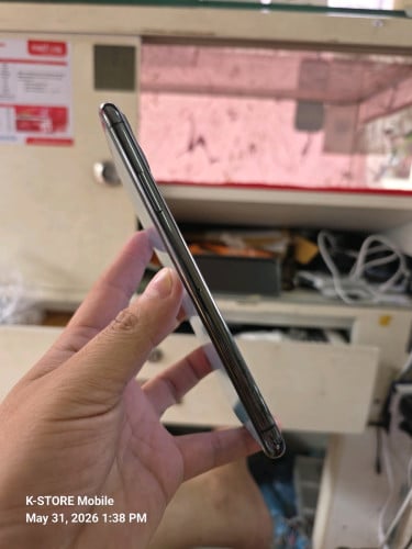 iPhone 11PM 64G សំនុំ iCloud ប្រើបានដាក់ ID download បាន ថ្មនៅ76% ត្រូវការឆាត លក់តំលៃ 135$
