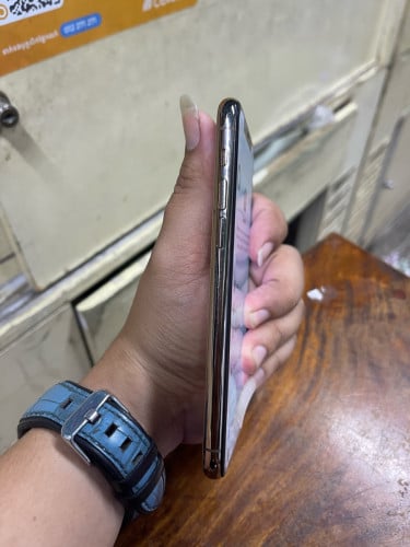 iPhone 11pro 256G 150$