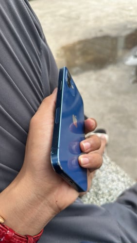 iPhone 12