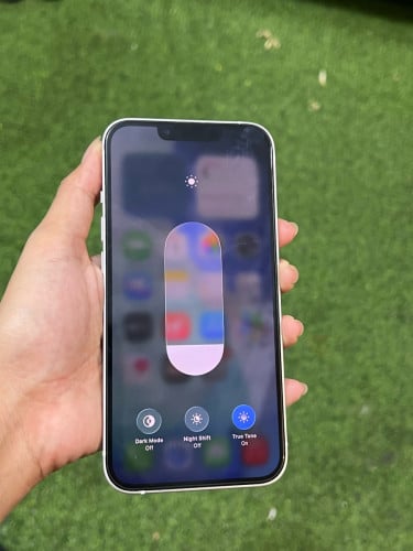 iPhone 13 ពណ៌ស🍏 128GB  CH/A ដាក់បានស៉ីម2 Battery 90% 🔋 តួស្អាត 99% សំណុំហ្សីន អត់ជាប់អី