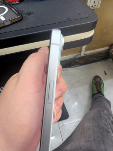 iPhone 15