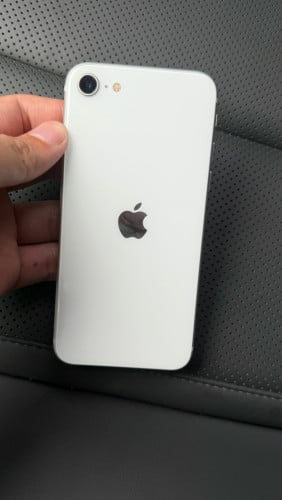 Iphone SE2 128g និង iphone8 ពីរទូរសព្ទ័តែ 105$