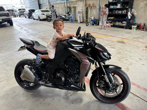 Kawasaki Z1000 2018