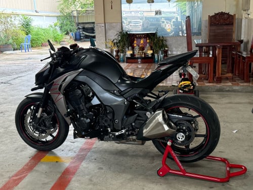 Kawasaki Z1000 2018
