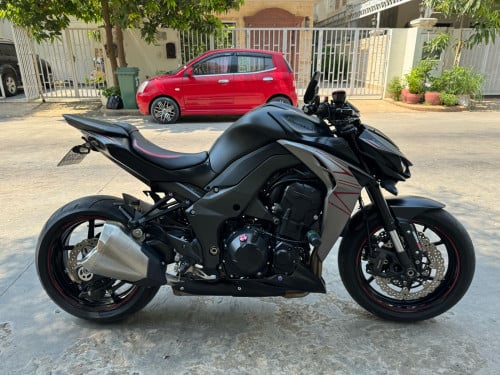 Kawasaki Z1000 2018