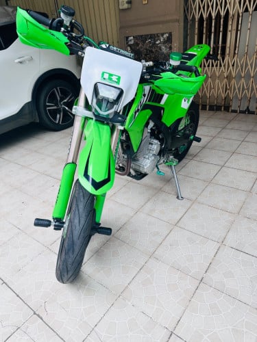 Kawasaki KLX230R ឡើង 300R 2025 កាលទិញថ្មីកេស