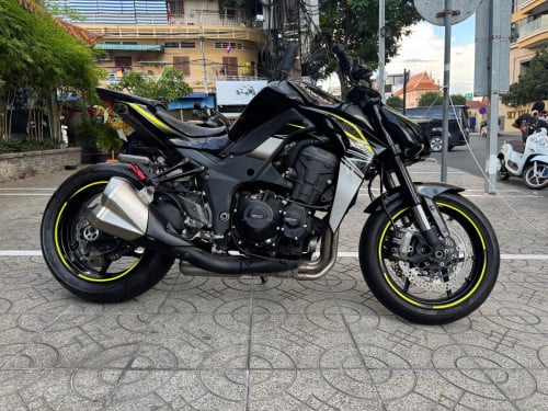 Kawasaki Z1000