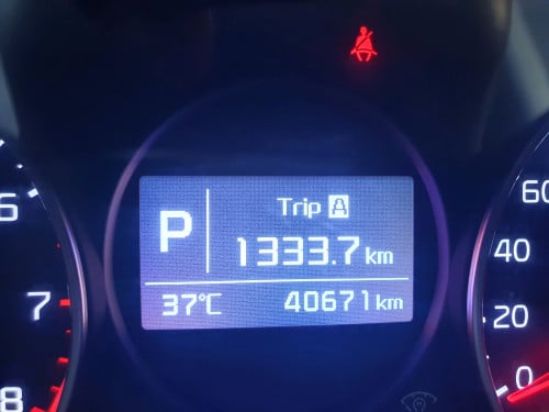 Kia Picanto Full Option ប្រភេទឡានស្អាត