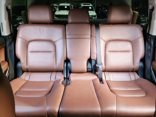 Land Cruiser 2019 VIP Executive Lounge