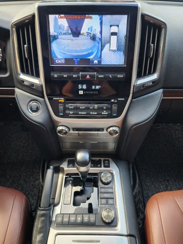 Land Cruiser 2019 VIP Executive Lounge