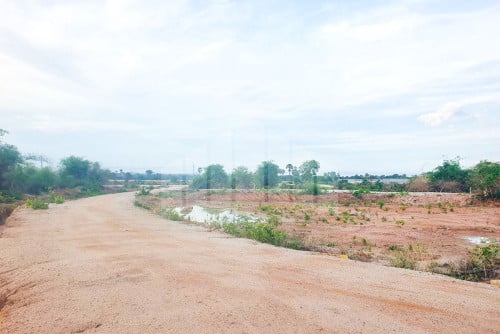 Land for sale(near M.C.C canal) near National Road 3