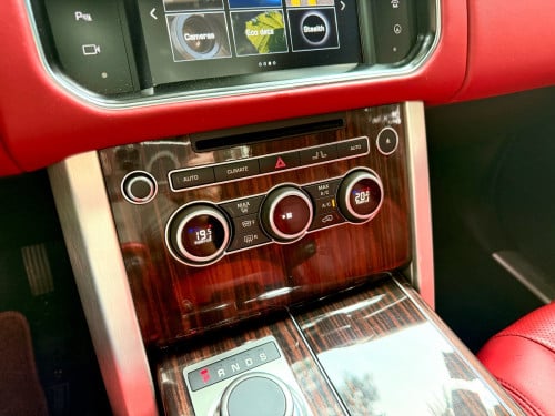 Land Rover Vogue 2016 ( V6 3000 ) Diesel ម៉ាស៊ុត
