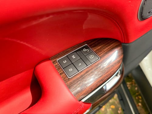 Land Rover Vogue 2016 ( V6 3000 ) Diesel ម៉ាស៊ុត