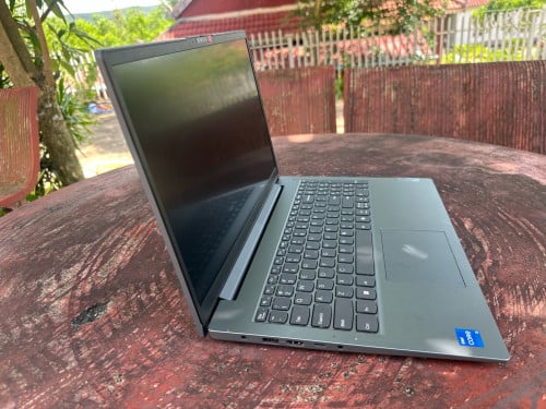Lenovo V15 G5 IRL (ផលិតចុងឆ្នាំ2025)