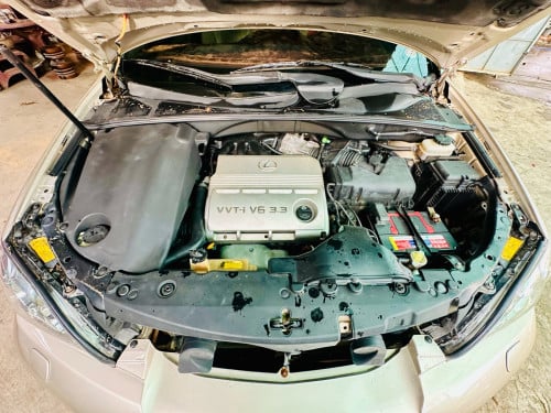 Lexues330ឆ្នាំ04full options ឡានស្អាតអត់បុកអត់ប៉ះ ឡានថ្មីណាស់(ទីតាំងបាត់ដំបង)