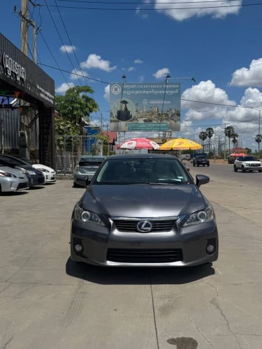Lexus CT200H 2012	FULL PREMIUM សន្លឹកពន្ធ តម្លៃលក់ 19,500$