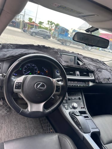 Lexus CT200H 2012	FULL PREMIUM សន្លឹកពន្ធ តម្លៃលក់ 20,500$