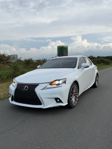 Lexus IS200T 2016 F sport ( ក្រដាសពន្ធ​ )