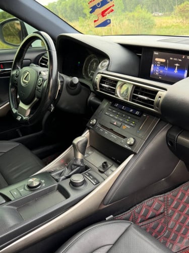Lexus IS200T 2016 F sport ( ក្រដាសពន្ធ​ )