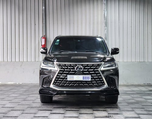 Lexus LX570 2016 full Options