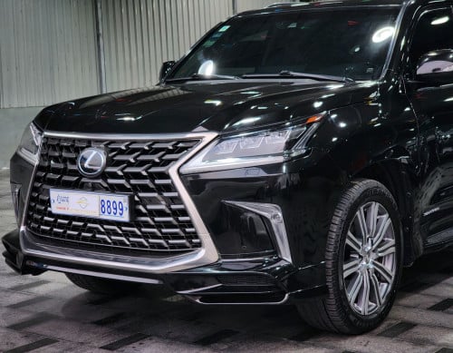 Lexus LX570 2016 full Options