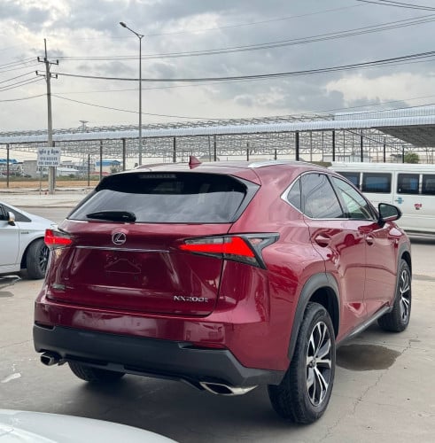 Lexus NX 200t 2015 F-sport  សន្លឹកពន្ធ 🔵តម្លៃពិសេស 33,500$