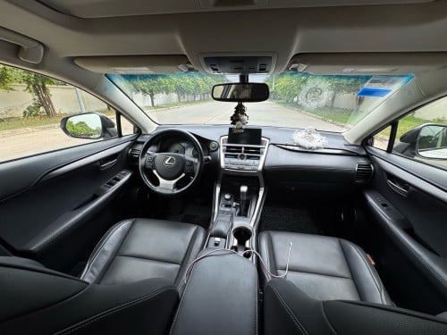 Lexus nx200t 2016