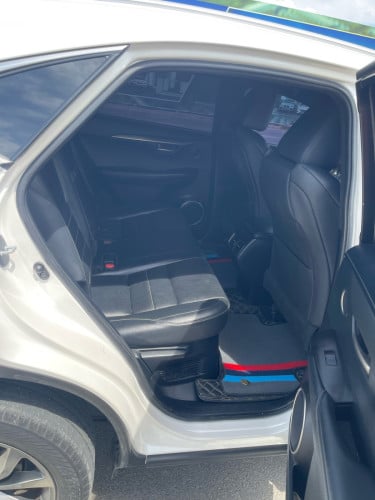 LEXUS NX200t F-SPORT ម្ចាស់ដើម ចង់លក់